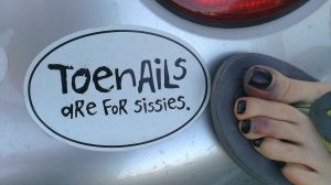 trail run toes boulder